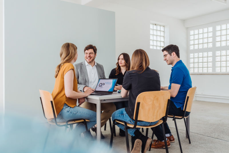 qpengineering-2 QP Engineering Team Besprechung